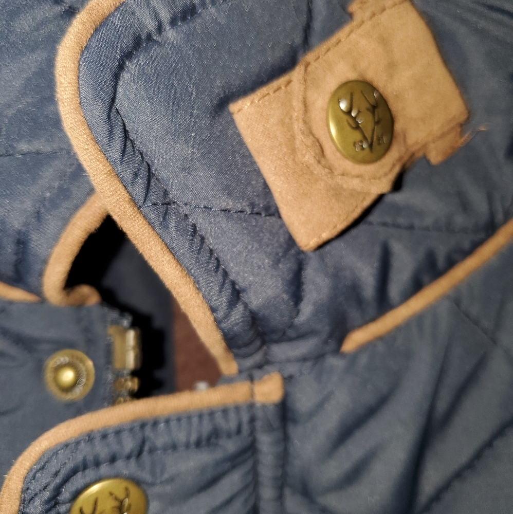 Jacket - Picture 3 of 4